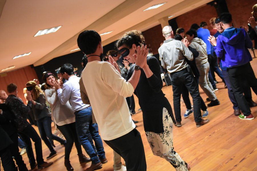 Clases tango - Tango Class antifaz Tango lessons Group
